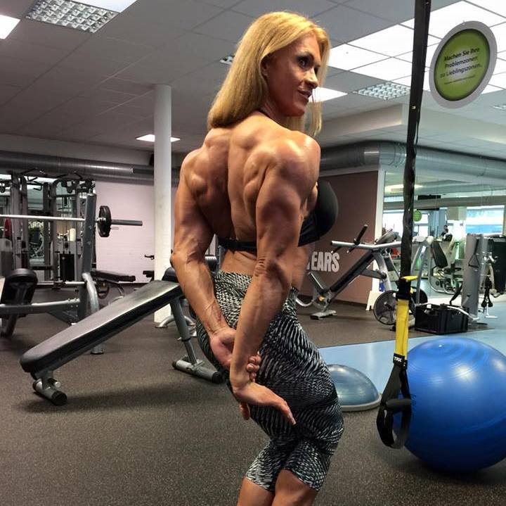 Anna Laska Muscles