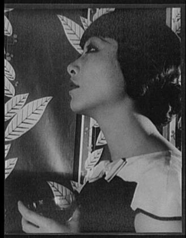 Anna May Wong Photographed By Carl Van Vechten April 20 1932 NSF