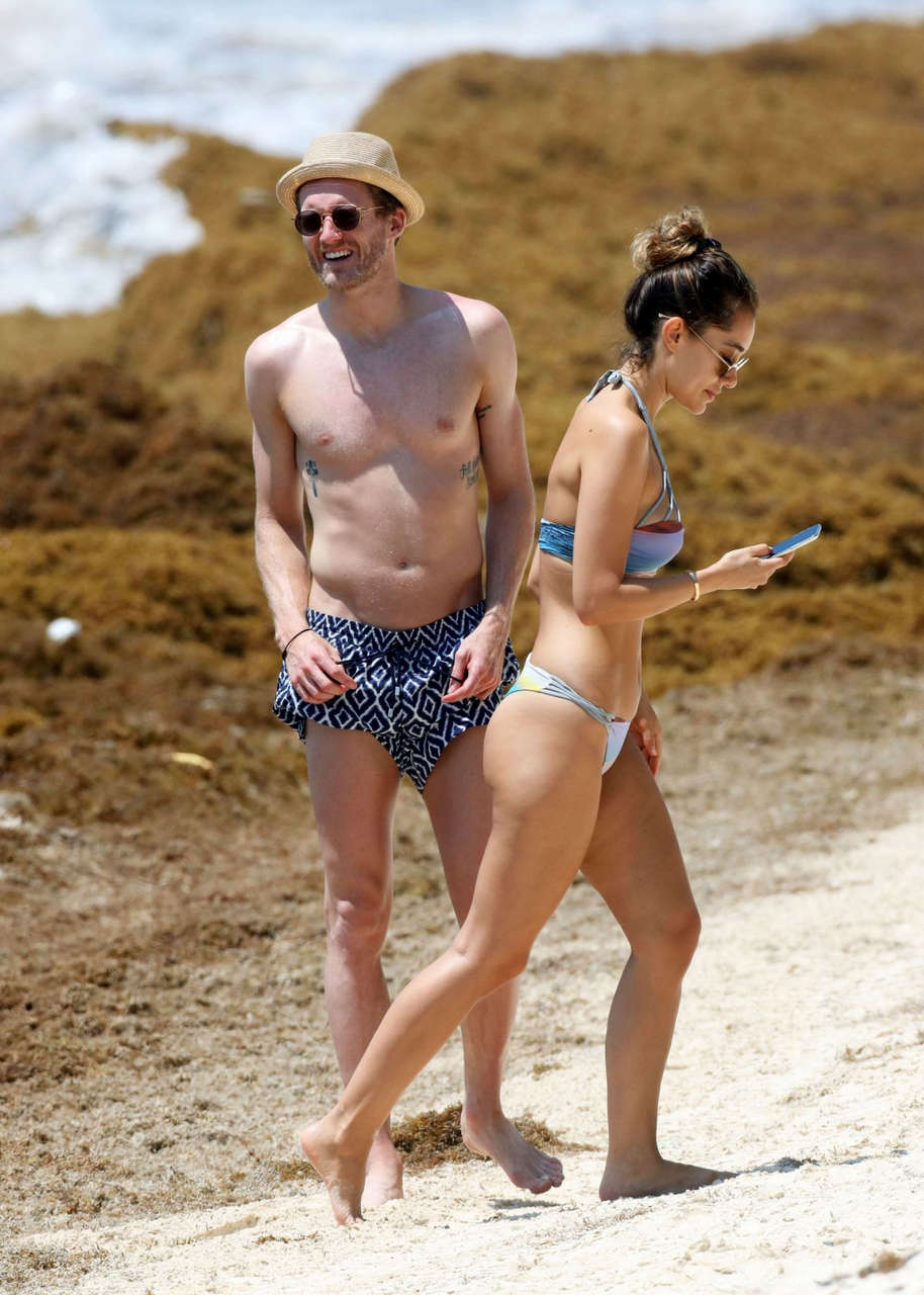 Anna Sharypova Bikini And Andre Schurrle Beach Tulum