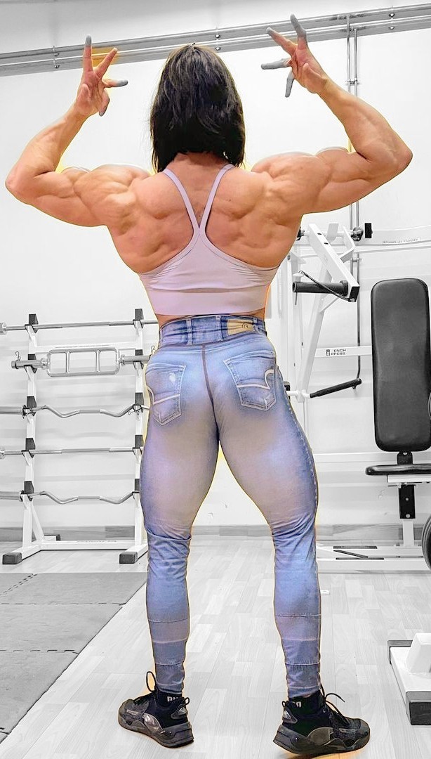 Anne Mohn Muscles