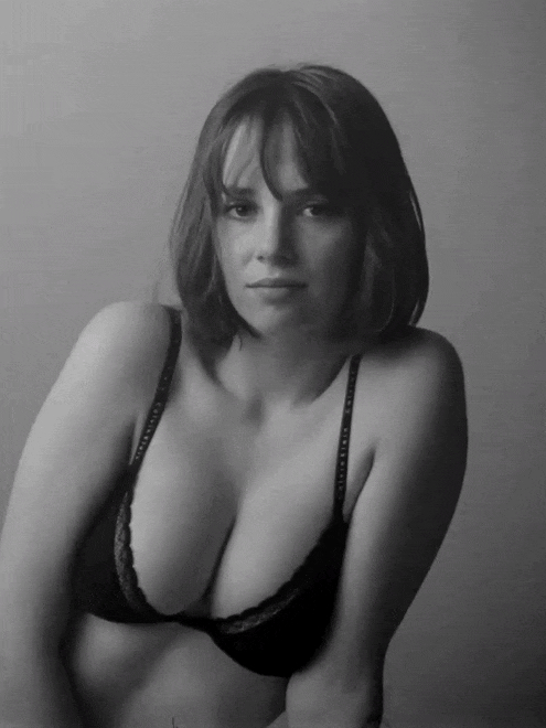 Another Of Maya Hawke Daughter Of Uma Thurman Big Tit