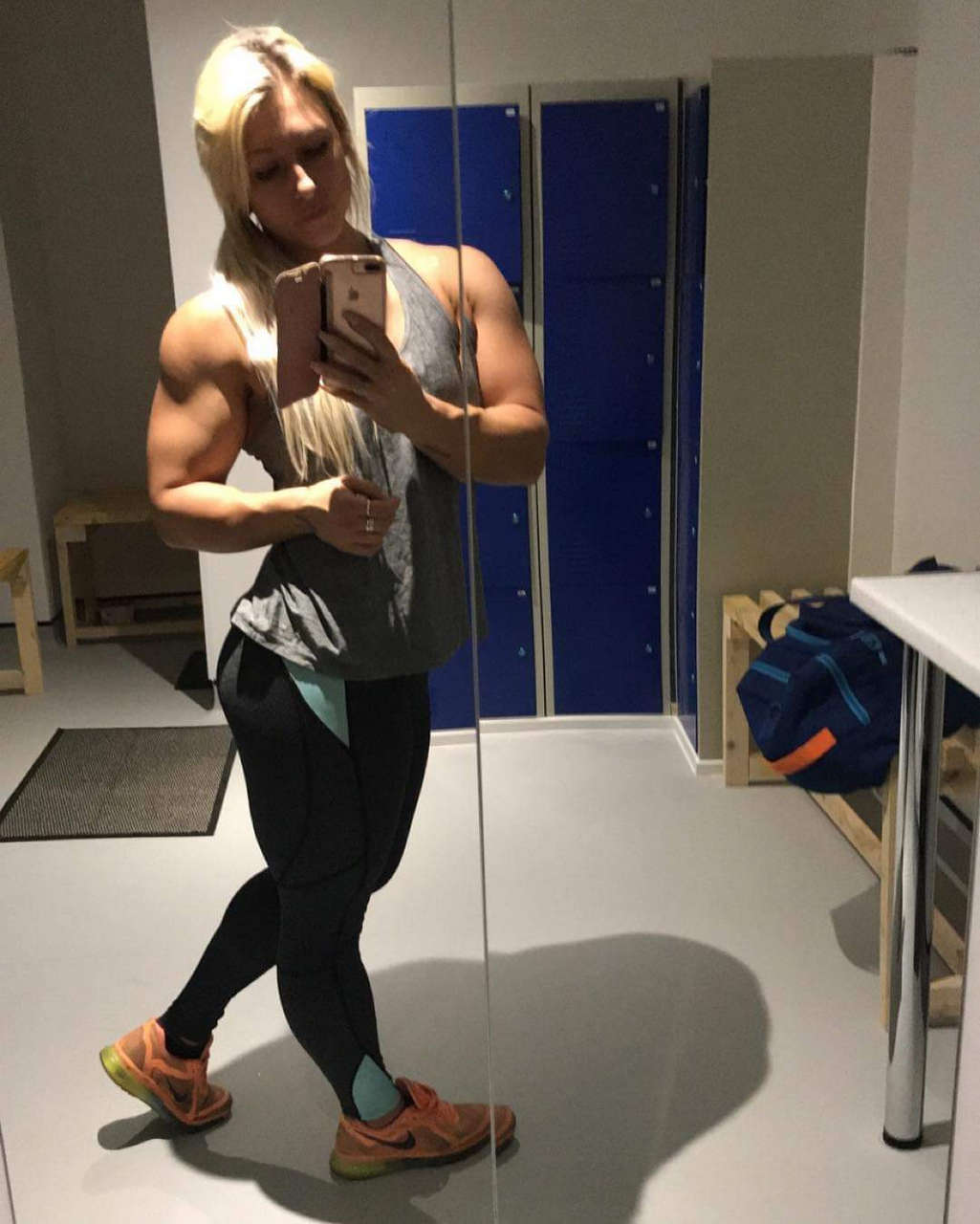 Antonia Pesevski Muscles