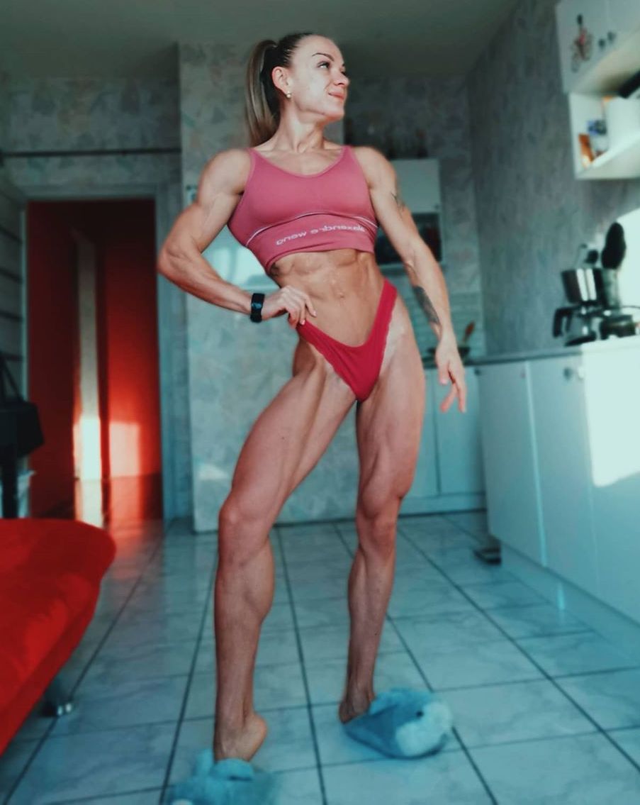 Anutka Vitkalova Muscles