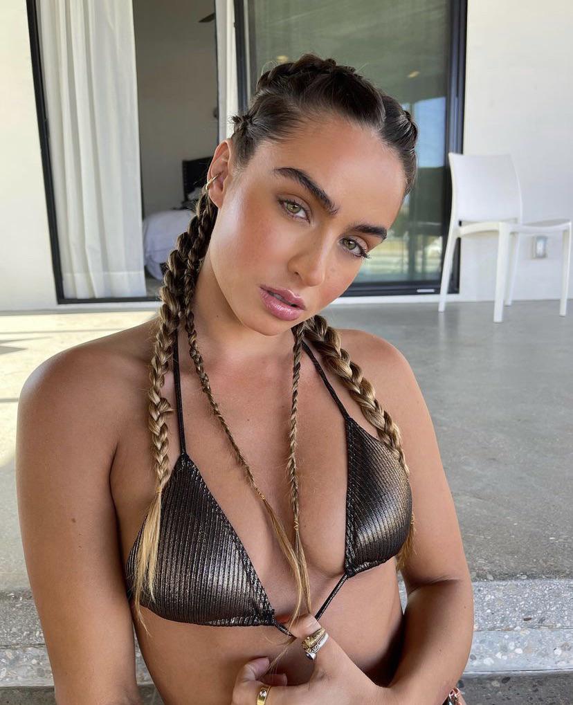 Anybody Wanna Jerk To Sommer Ray And Her Sexy Big Ass NSFW