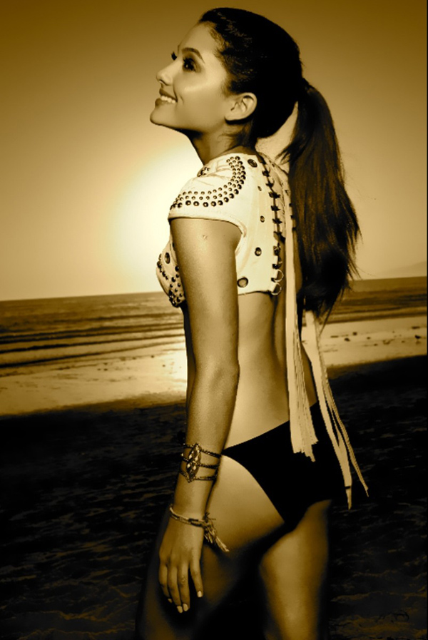Ariana Grande NSFW