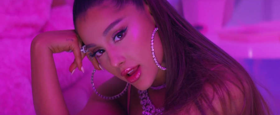 Ariana Grande NSFW