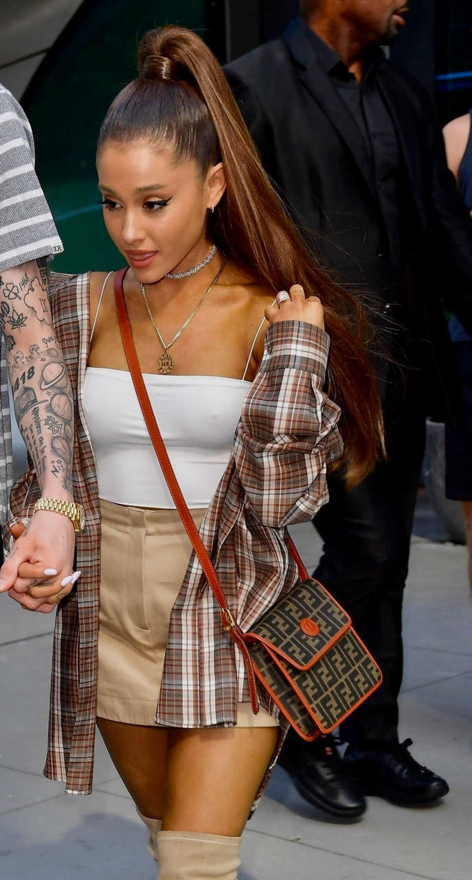 Ariana Grande Pokies In A See Through To