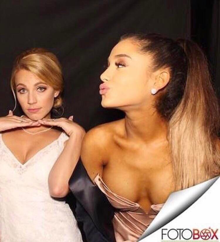 Ariana Grandes Tits NSFW