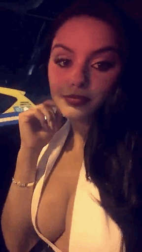 Ariel Winter Cleavage