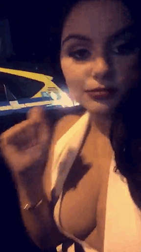 Ariel Winter Cleavage