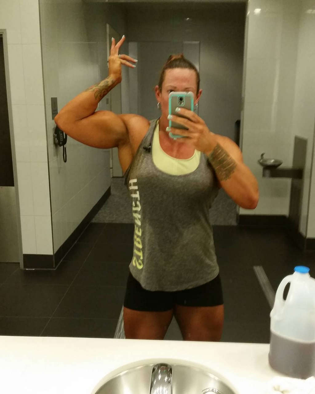 Ashlee Alfred Muscles