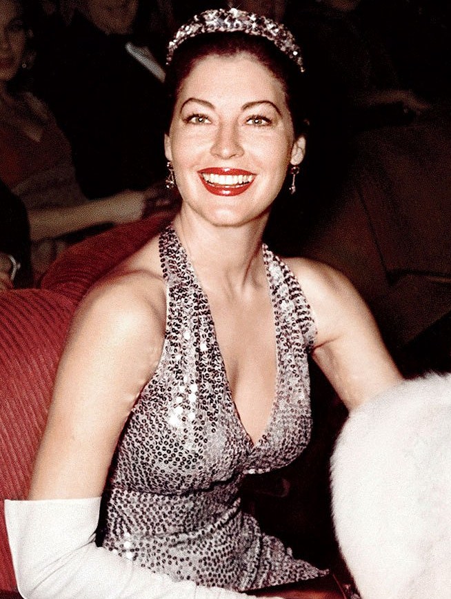 Ava Gardner At The Premiere Of Barefoot Contessa 1954 NSF