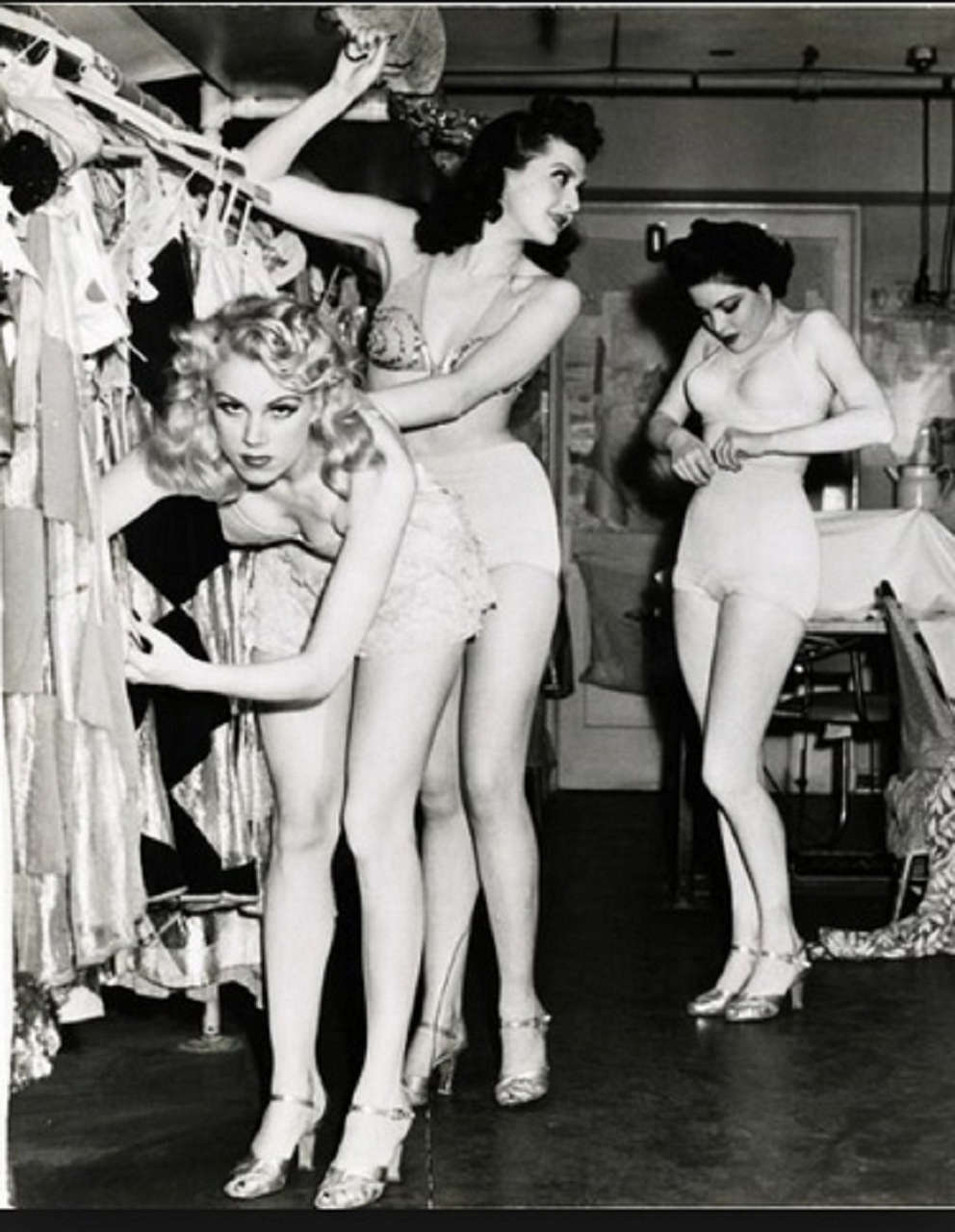 Backstage At The Earl Carroll Vanities Burlesque Show New York City C 1940s NSF