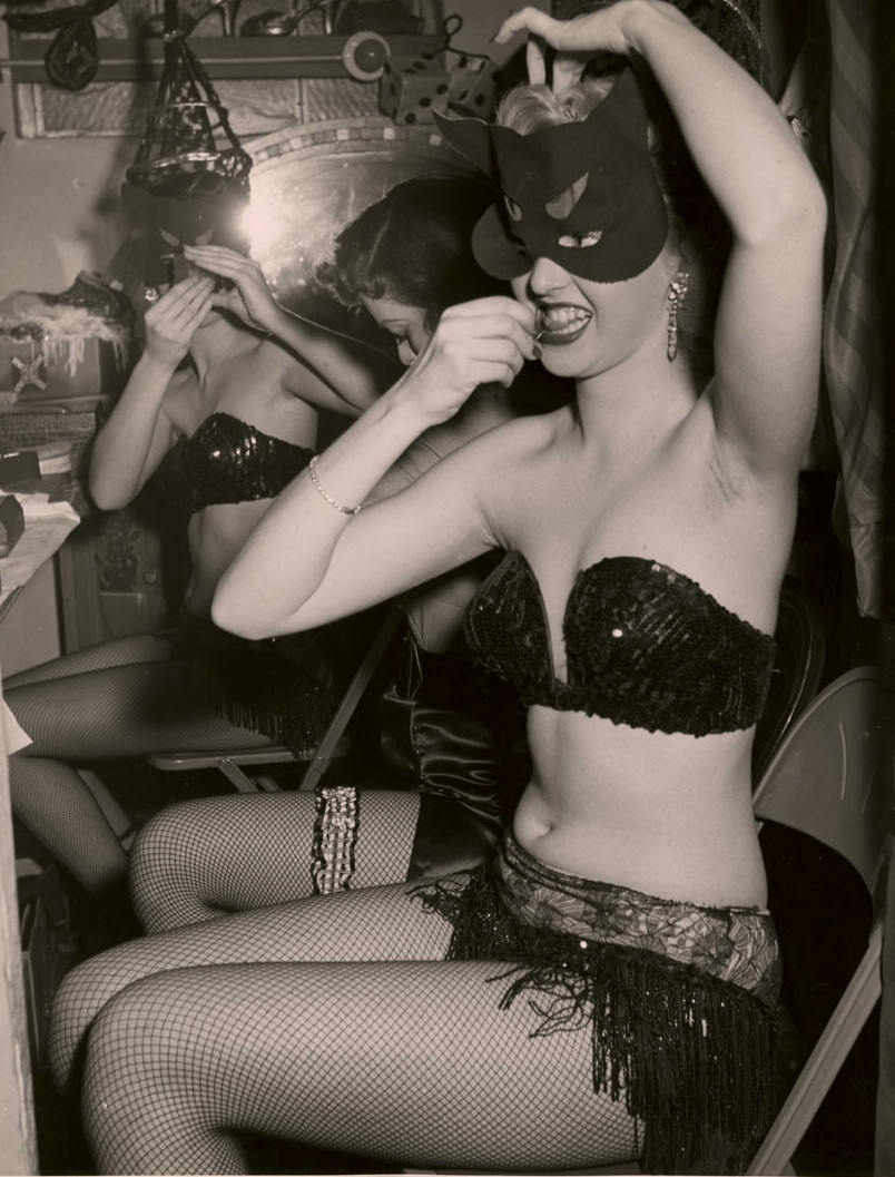 Backstage At The Follies Preparing For The Black Cat Performance 1954 NSF