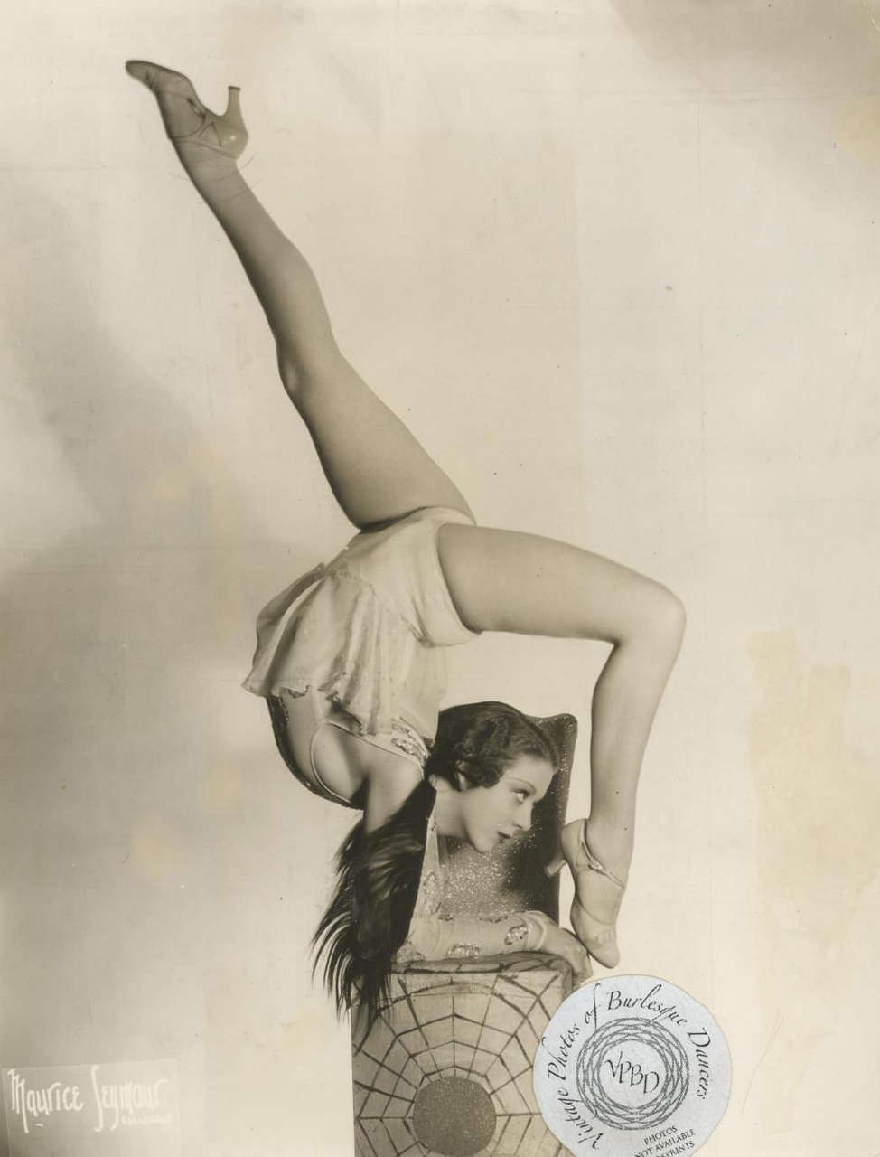Barbara Blaine La Bellissima Contorsionista Photographed By Maurice Seymour Chicago 1934 NSF