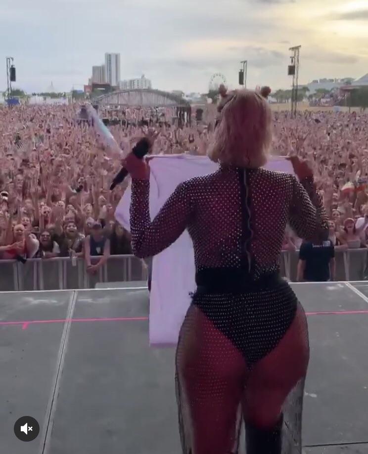 Bebe Rexha Ass