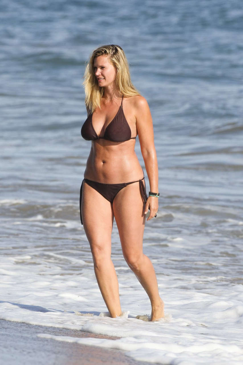 Best From Past Natasha Henstridge Bikini Beach Malibu