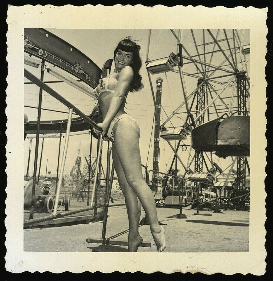 Bettie Page 1954 By Bunny Yeager NSF