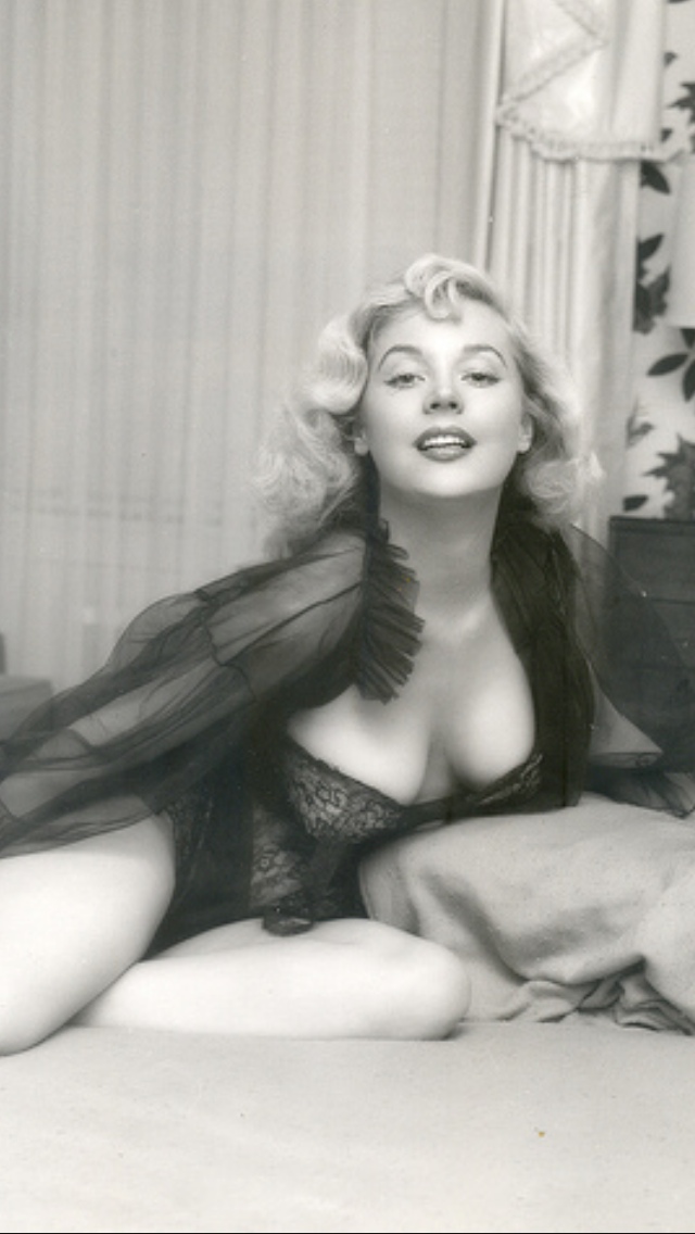 Betty Brosmer NSFW