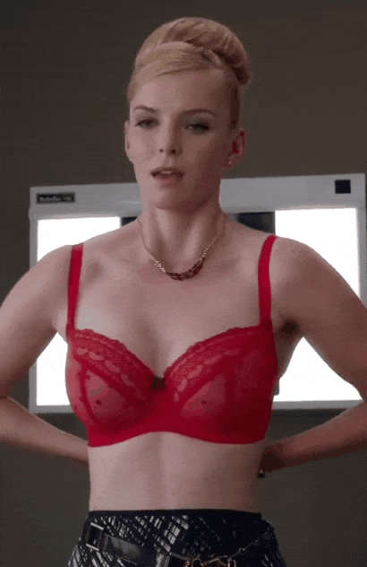 Betty Gilpin NSFW