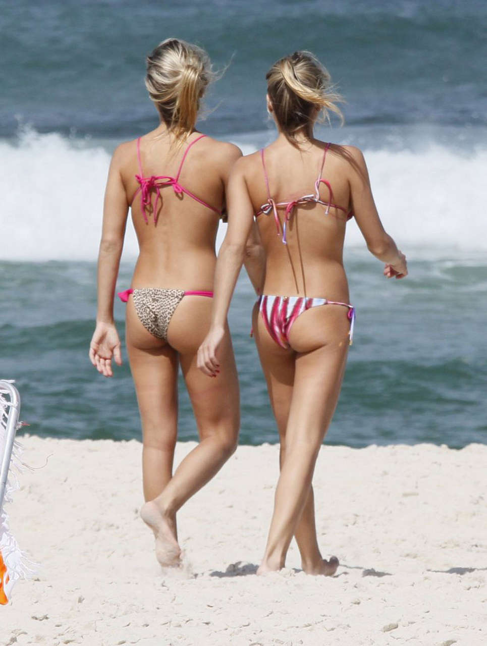 Bia And Bianca Fers Bikinis Beach Rio De Janeiro