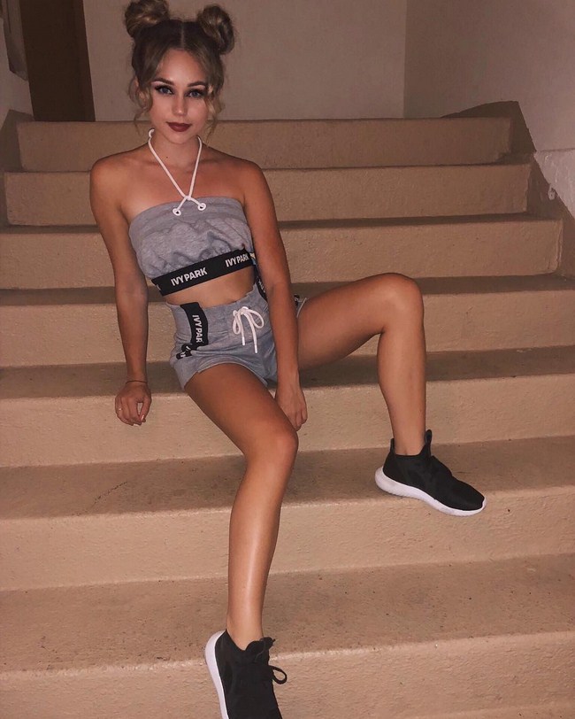 Brec Bassinger NSFW