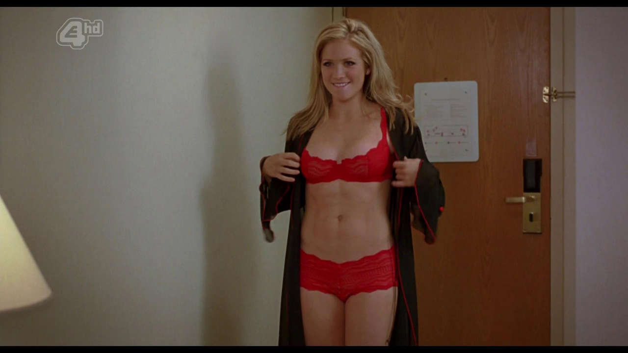 Brittany Snow Abs