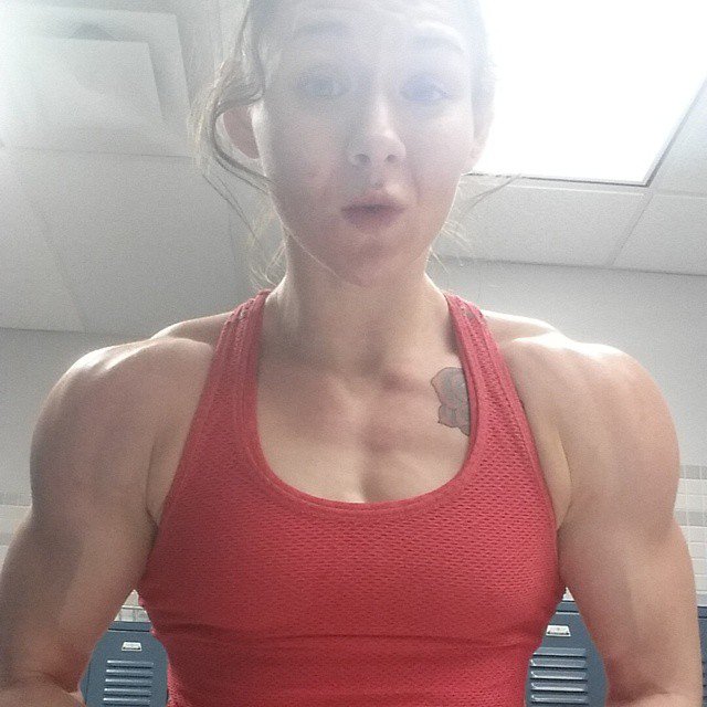 Brittni Kent Muscles