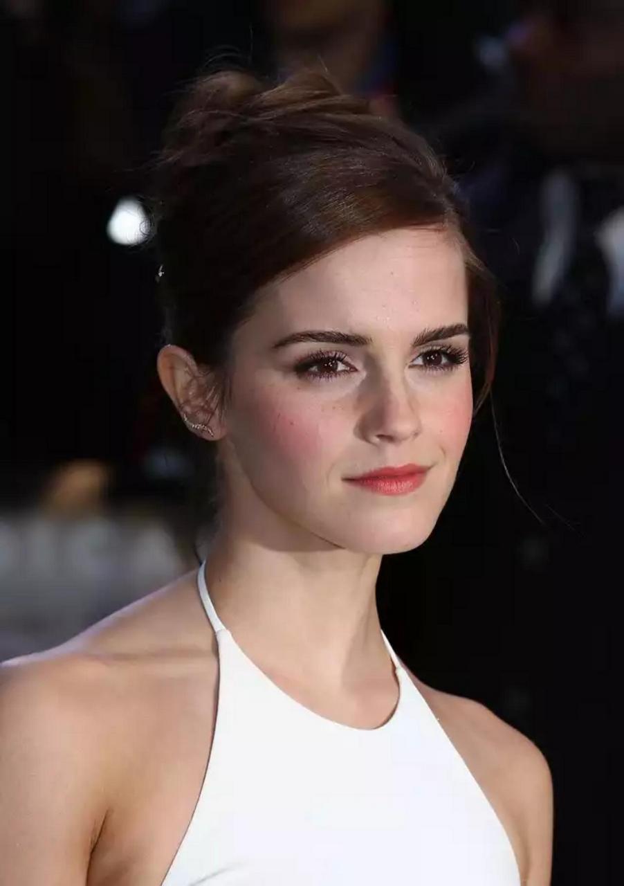 Can Anyone Feed Me Goddess Emma Watson NSFW