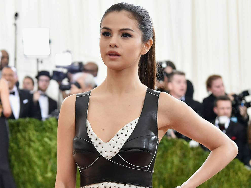 Can I Just Say Selena Gomez Doesnt Have Big Tits Big Tit