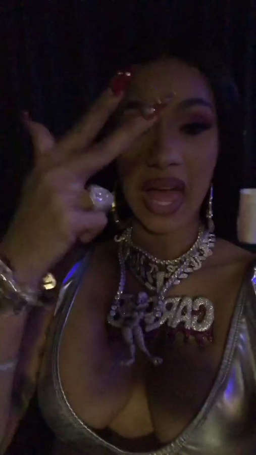 Cardi B NSFW