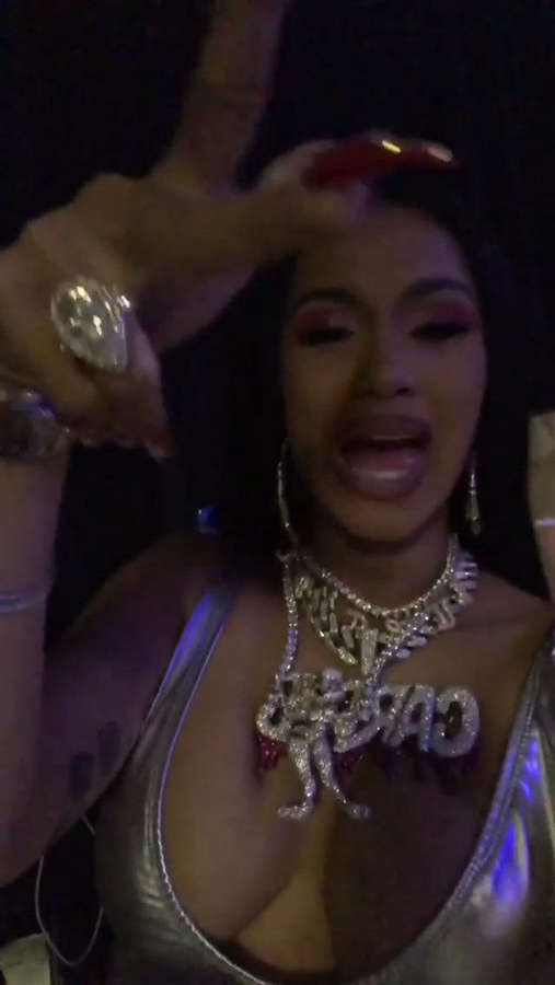 Cardi B NSFW