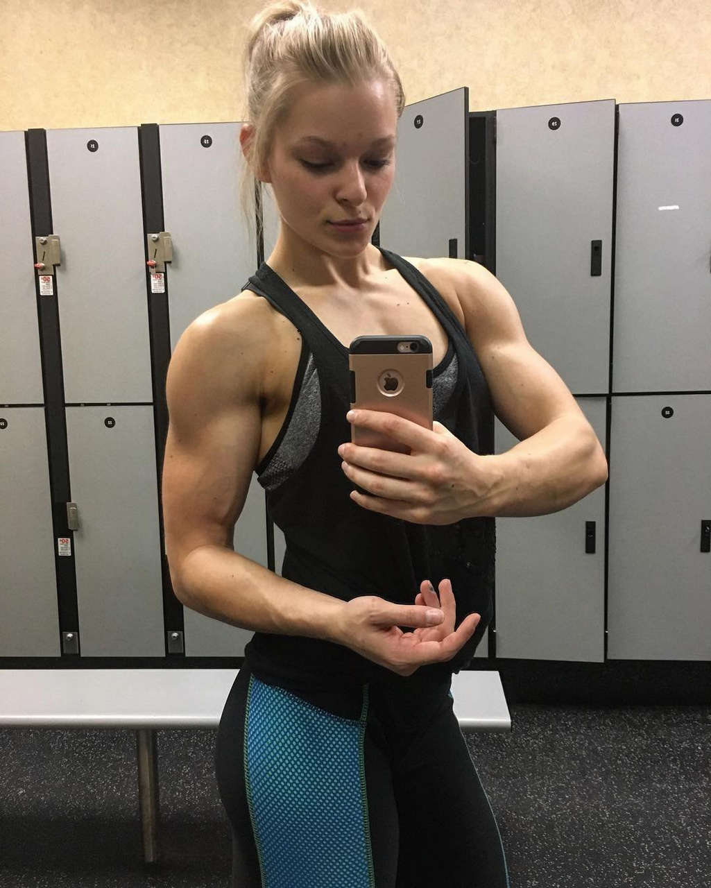 Carly Wendt Muscles