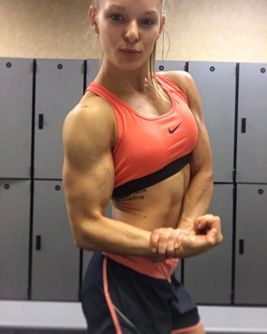 Carly Wendt Muscles