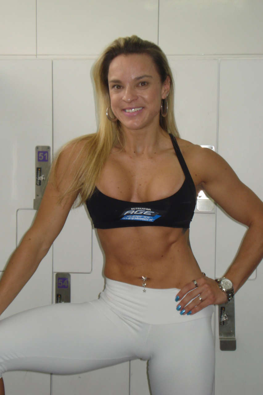 Caroline Zawadzki Muscles