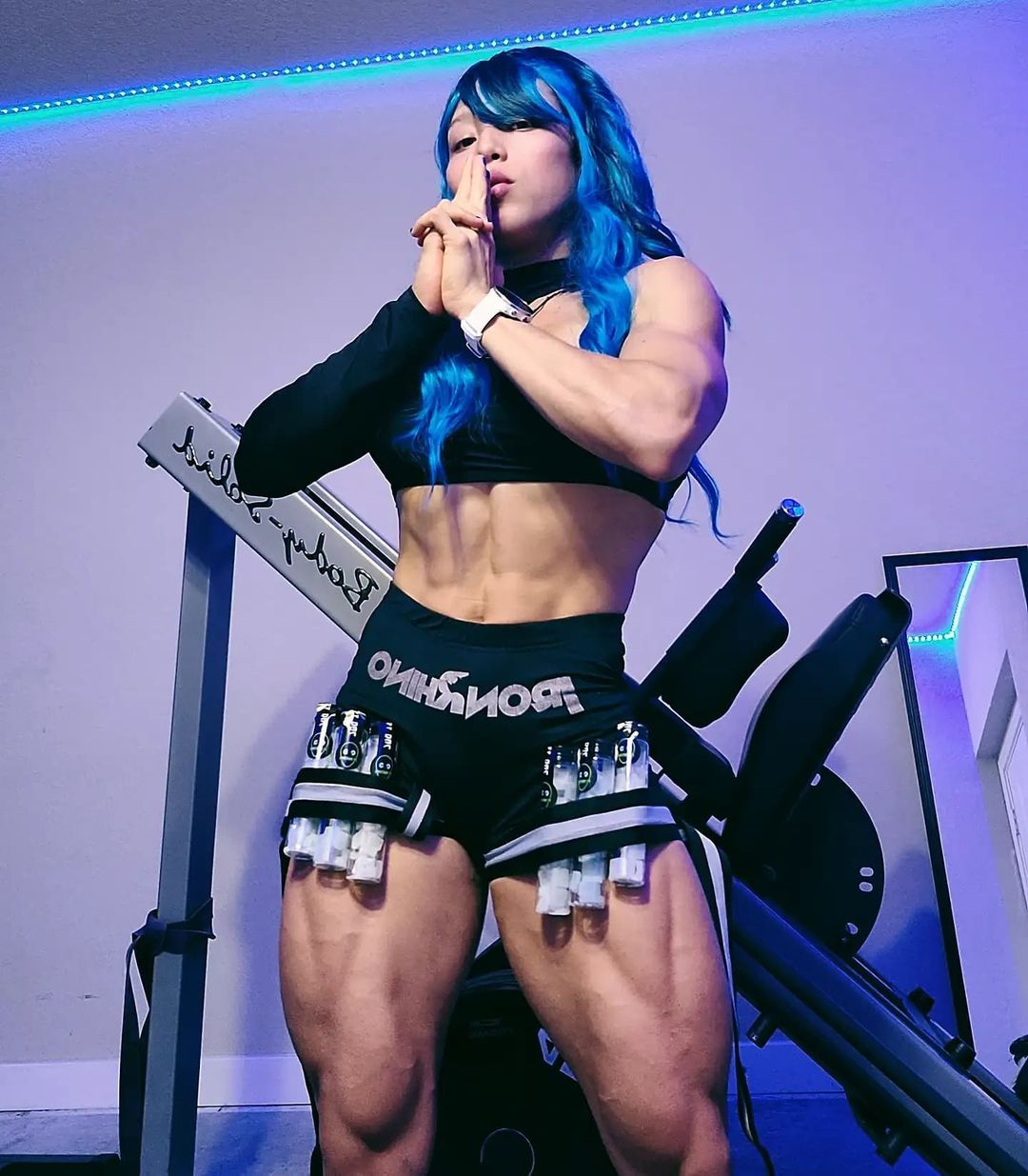 Carolyne Marquez Muscles