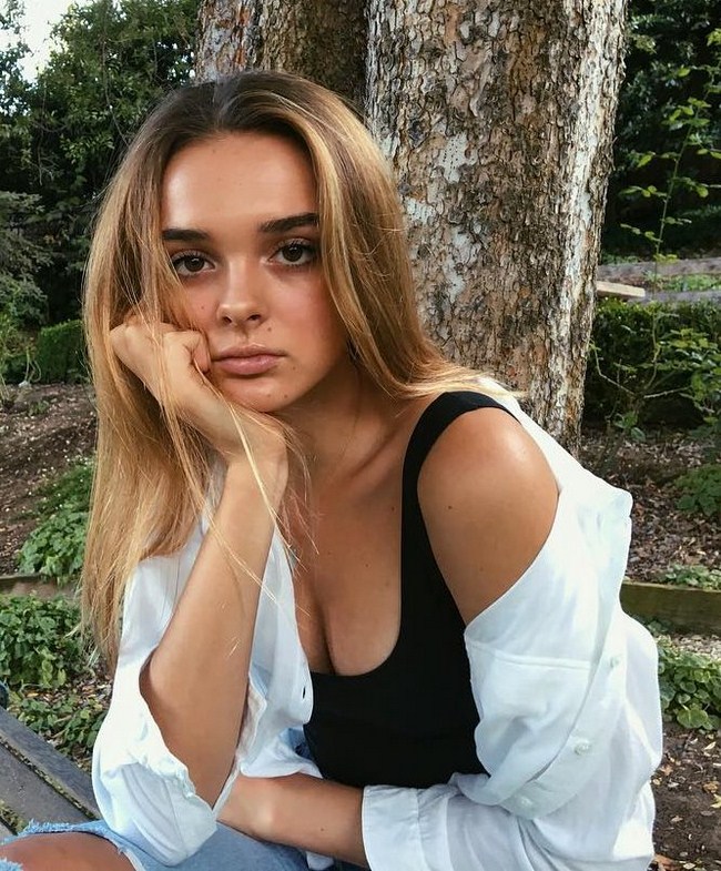 Charlotte Lawrence NSFW