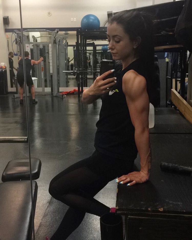 Chelsie Jay Fitness Muscles