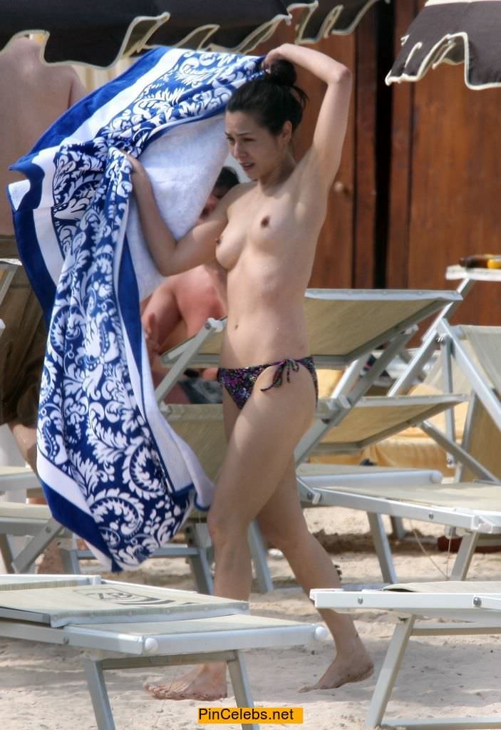 China Chow On The Beach NSFW
