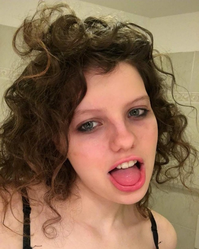 Chloe Levine NSFW