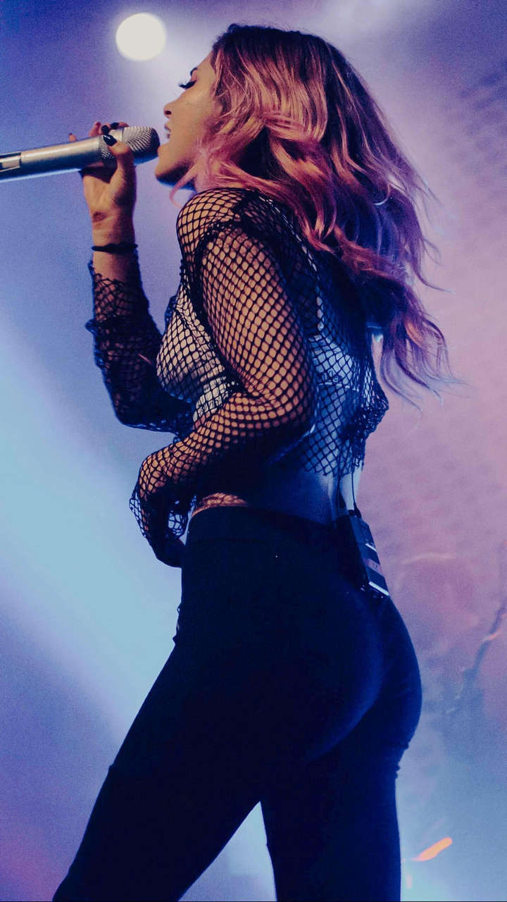 Chrissy Costanza Ass