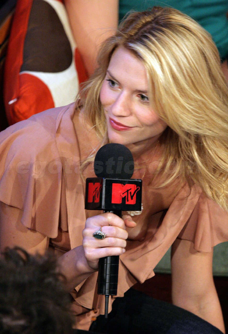 Claire Danes 1 Mic NSFW