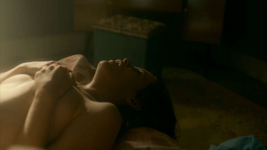 Claire Foy NSFW