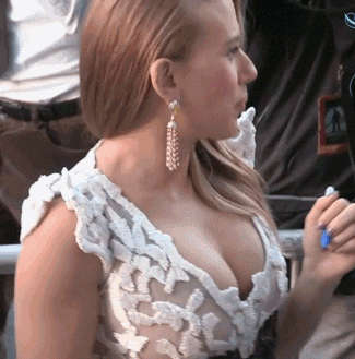 Classic Scarjo Big Tits