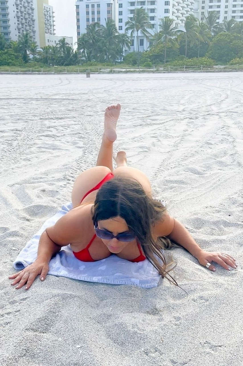 Claudia Romani Bikini Beach Miami