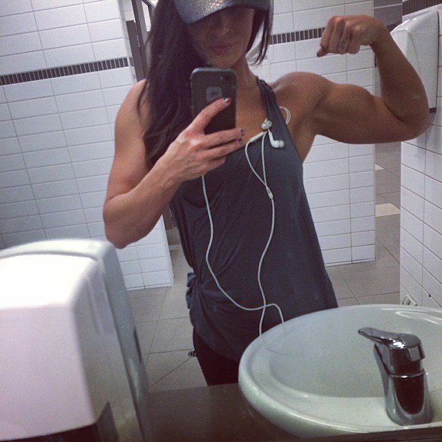 Courtney Amelia Muscles