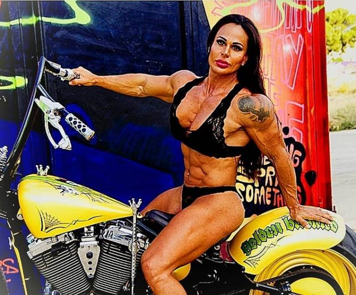 Cristina Arellano Muscles