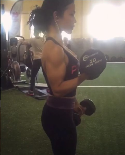 Cristina Barrientos Muscles
