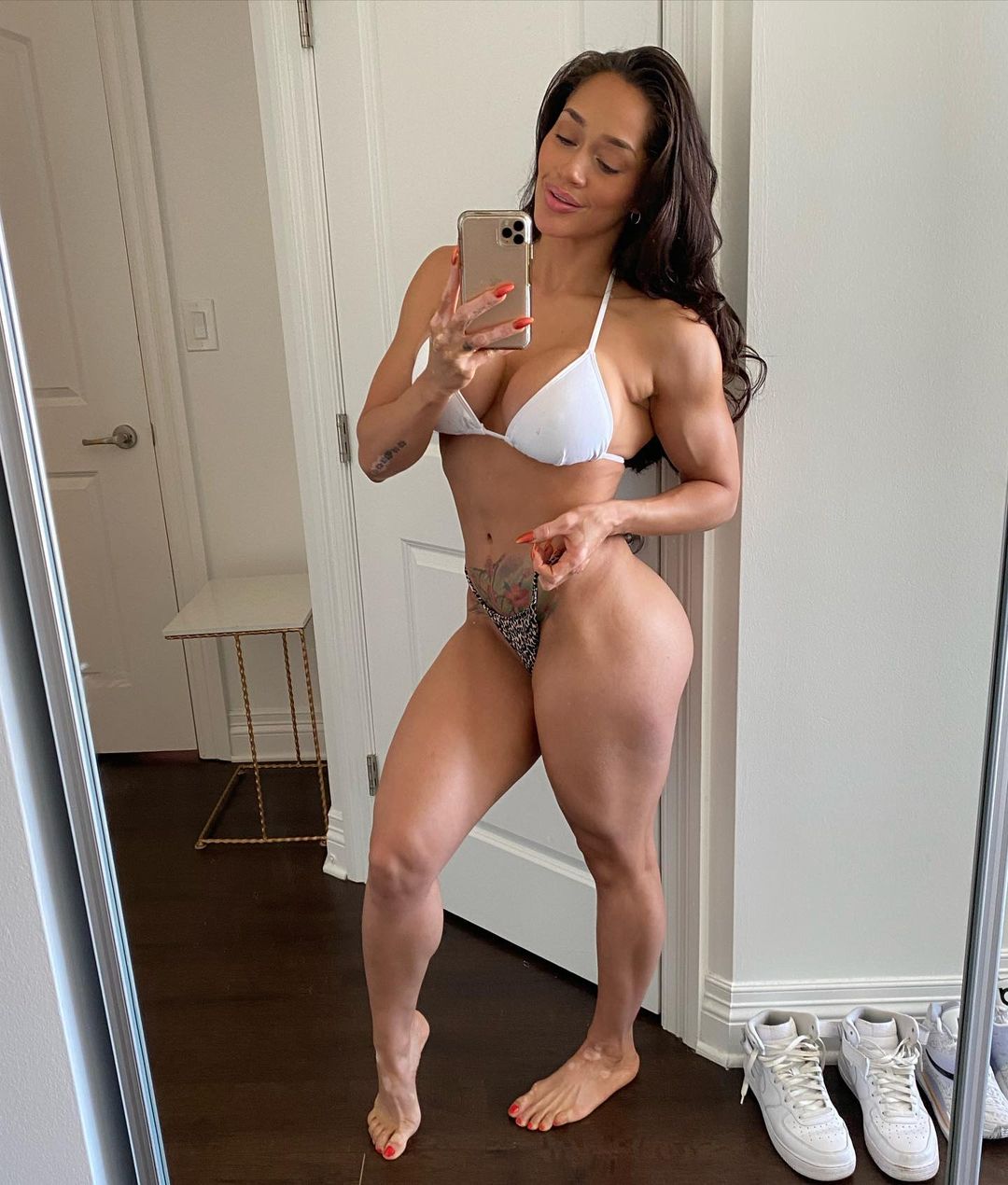 Cristina Muscles