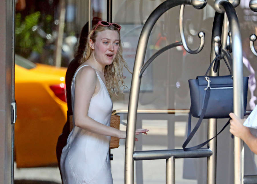 Dakota Fanning NSFW